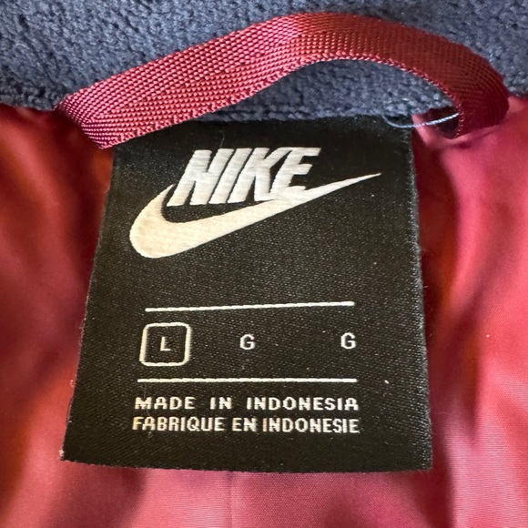 NWOT Nike Storm-fit Down-fill Windrunner Shield Vest - Picture 7 of 8